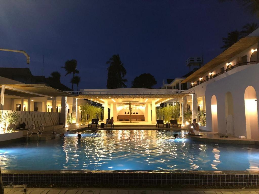 Meraki Oasis Hotel Mũi Né Buitenkant foto
