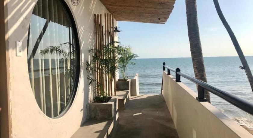 Meraki Oasis Hotel Mũi Né Buitenkant foto